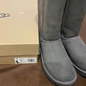 UGG Classic Tall II NWT